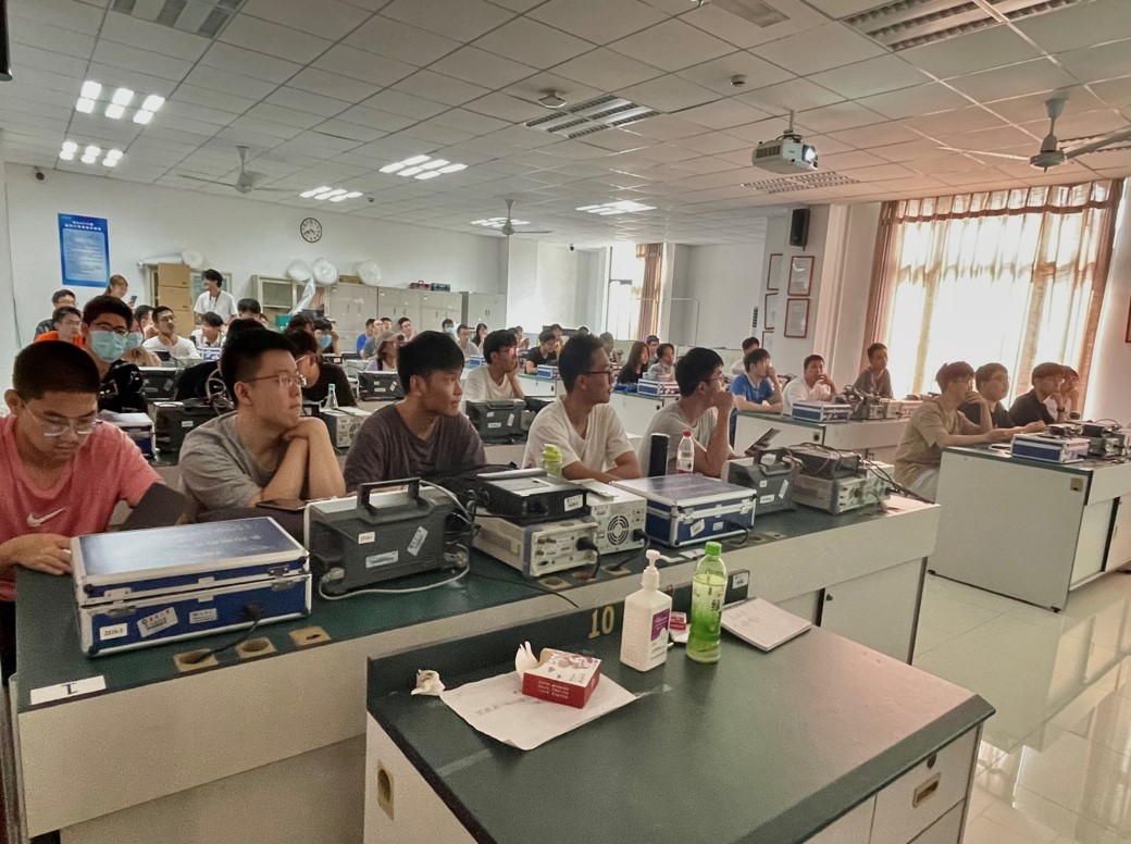 FPGA大赛培训会_FPGA培训_NUEDC实验室FPGA培训