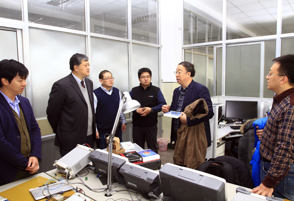 便携式FPGA开发板校企合作_FPGA技术_哈工大-赛灵思电子技术联合创新实验室