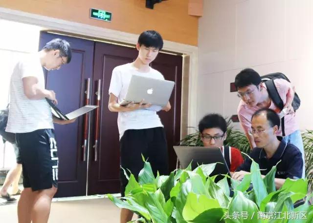 FPGA技术发展与体系构架 Xilinx工程师授课辅导_FPGA培训_FPGA暑期学校 南京集成电路产业服务中心 东南大学