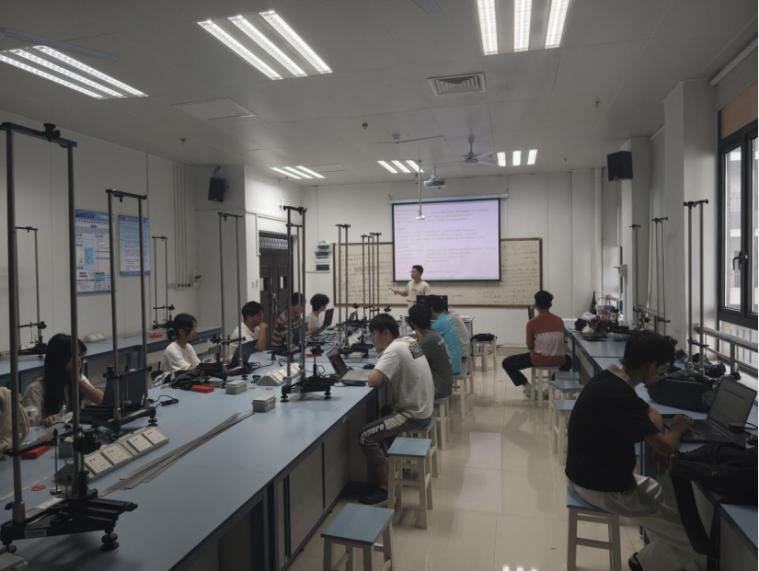 FPGA培训_集成电路产业人才需求实训_广西大学芯火燎原集成电路暑期班